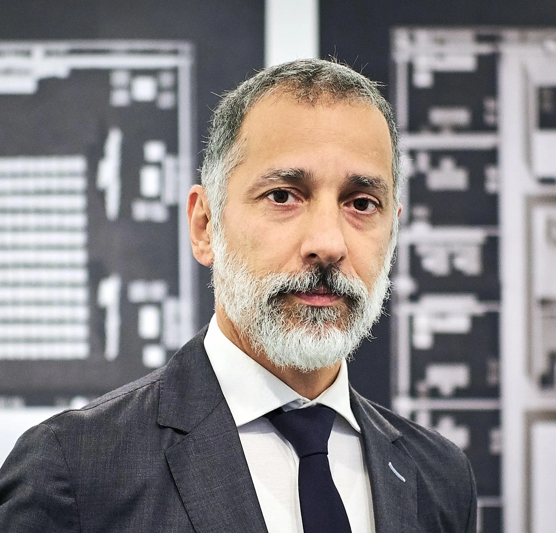Ali Hirsa
